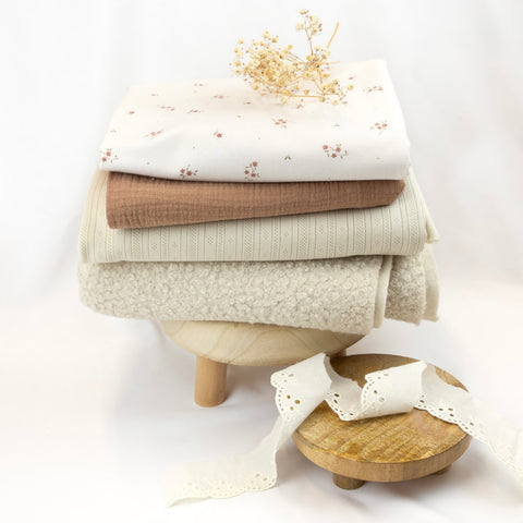 BloomeFabrics / Jersey „Vintage Flowers”