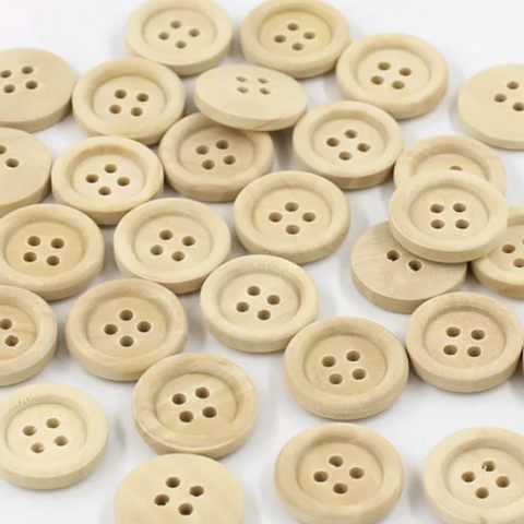 Bouton en bois de différentes tailles (paquet de 5)