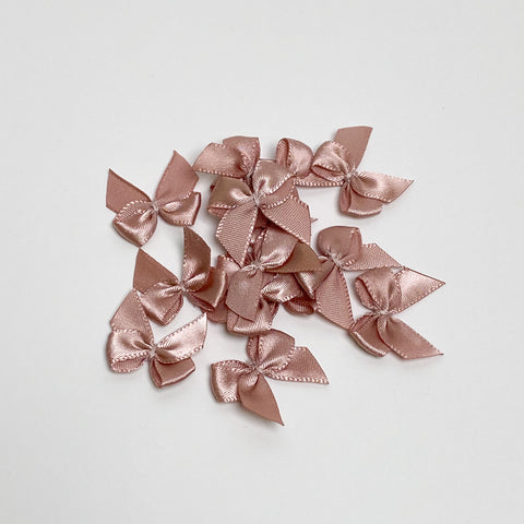 Noeud satin "vieux rose"