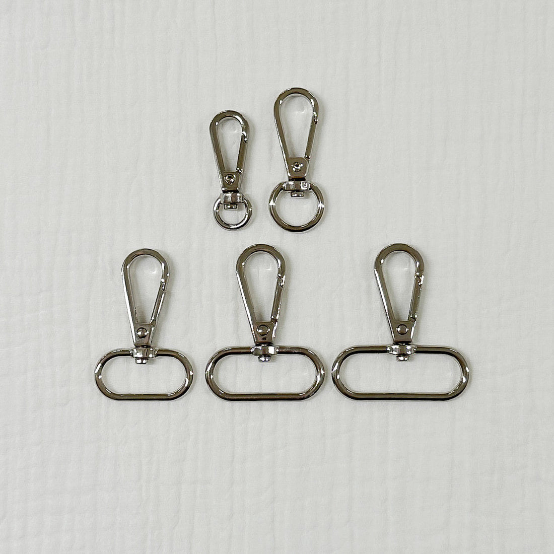 Drehbare Karabiner Verschluss in vers. Grössen / Silber