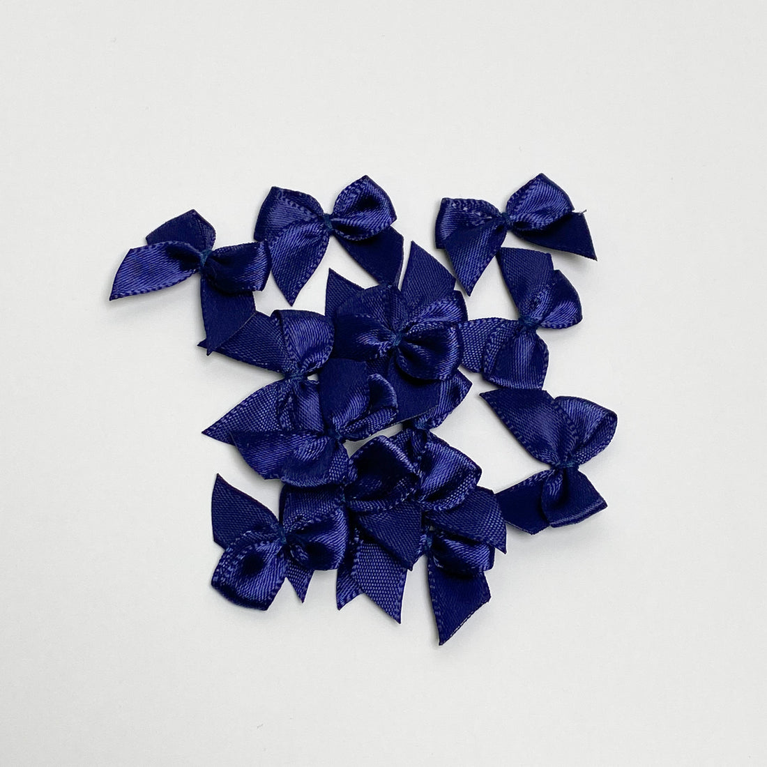 Satin bow "Navy"